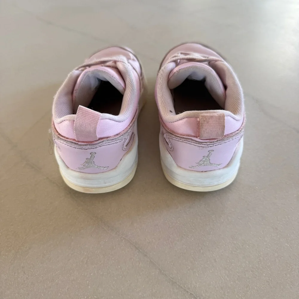 Nike Jordan Flight Court PS Pink Foam Sneakers Girls Size 12C | Leather Low Tops